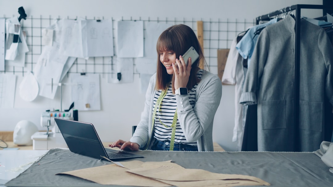 Small business owner avoiding common accounting mistakes small businesses make